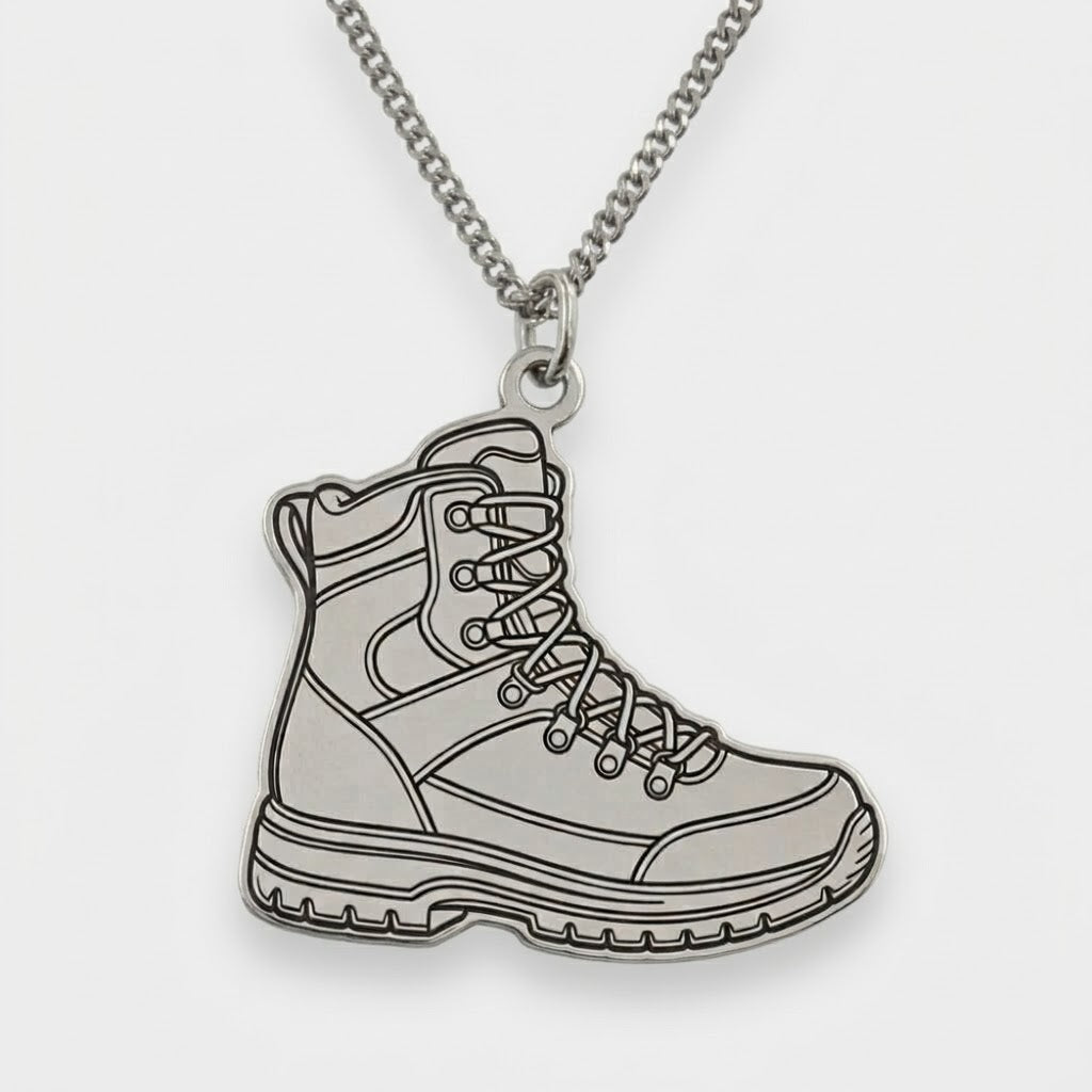 TREKKING PENDENT