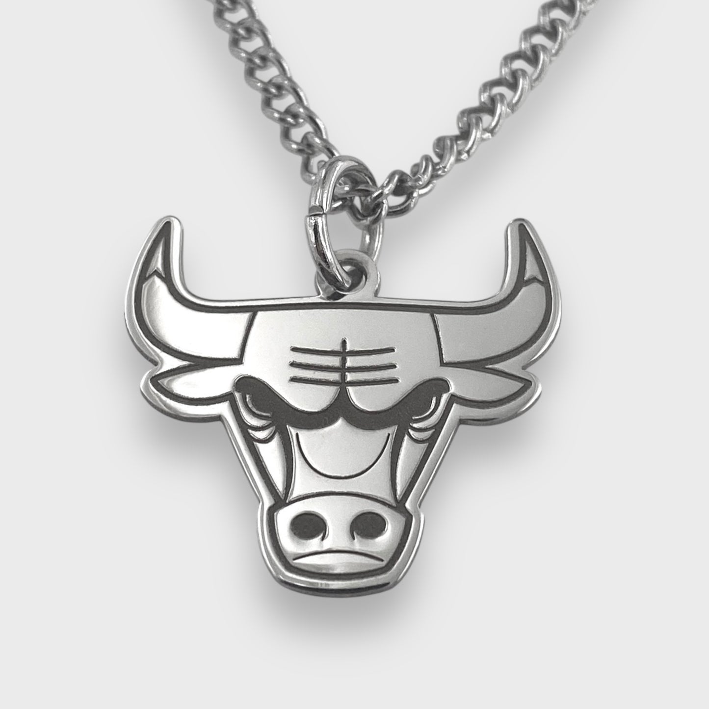CHICAGO BULLS PENDENT
