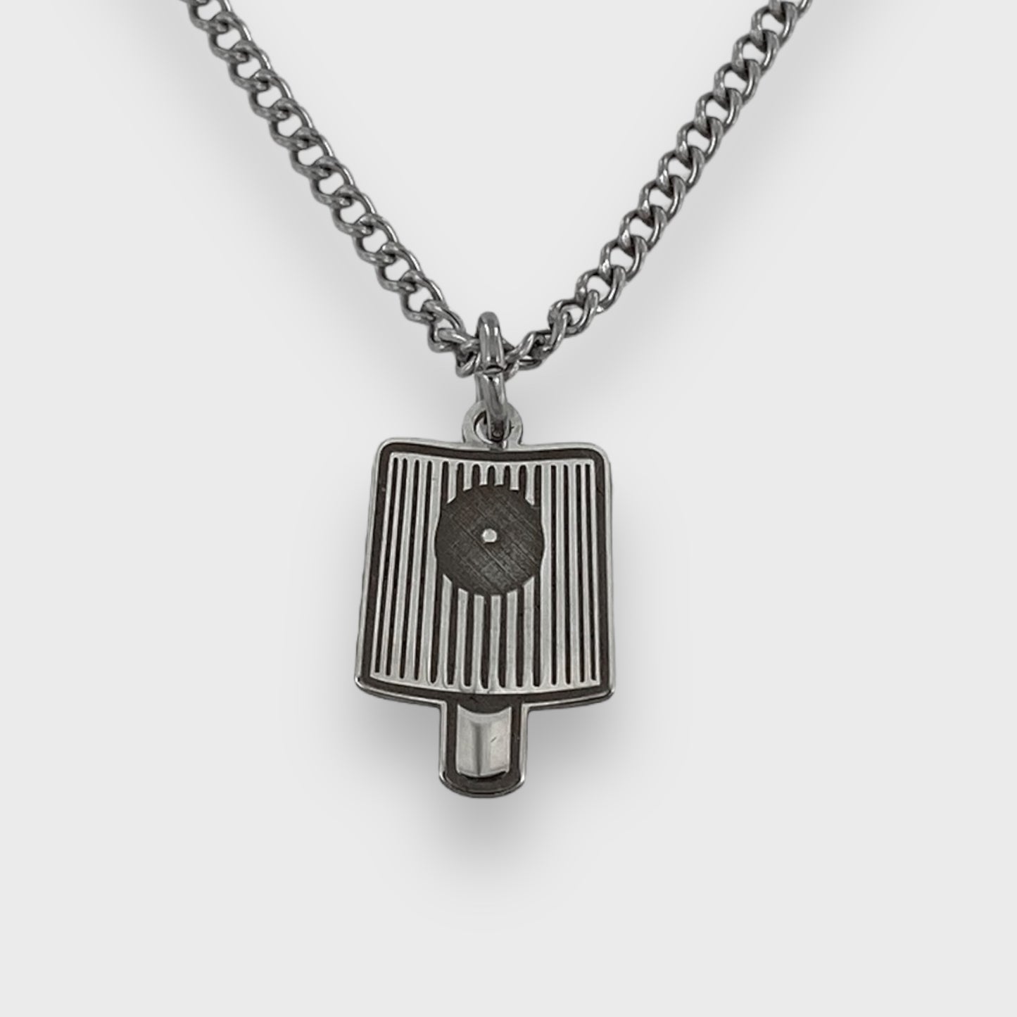 WRITER PENDENT