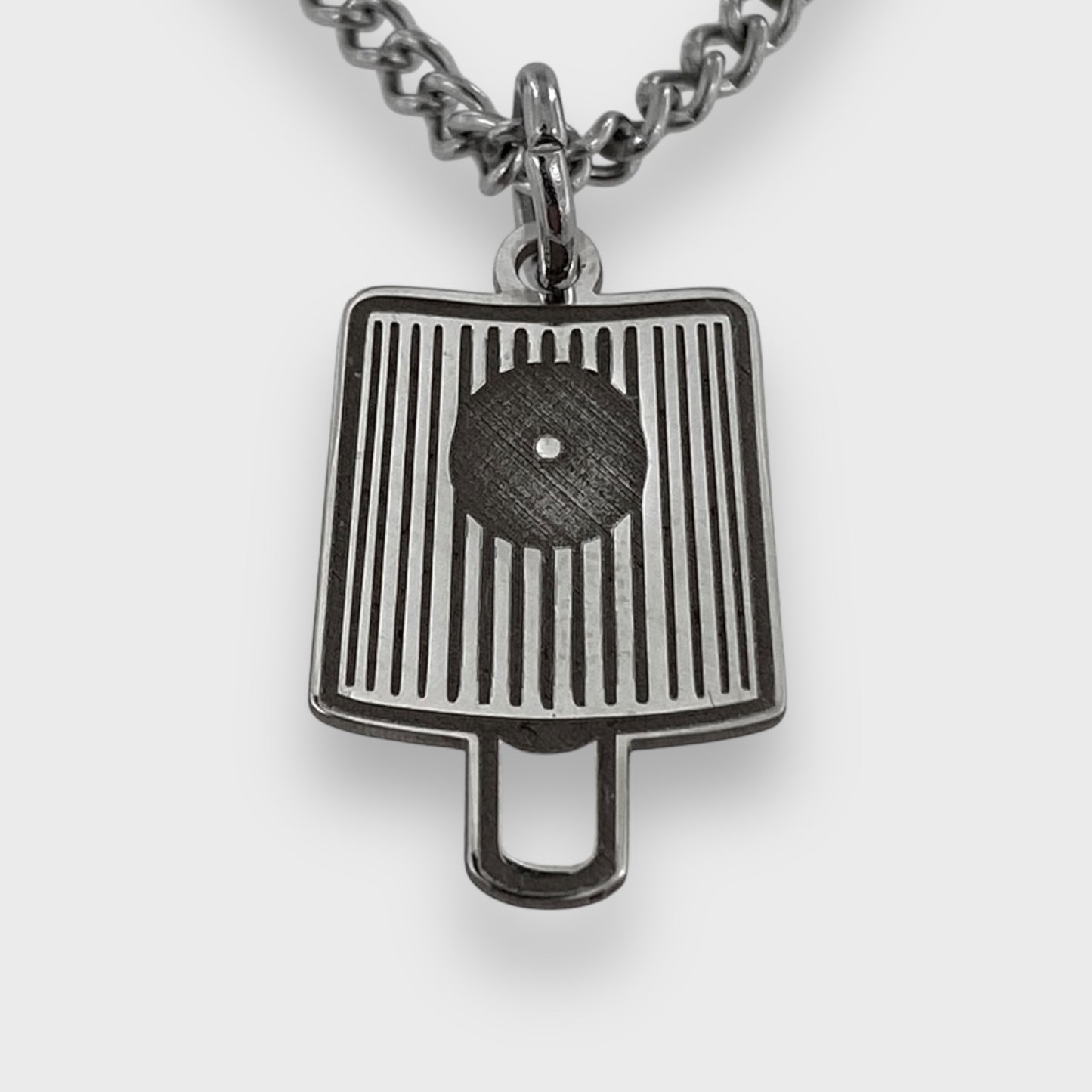 WRITER PENDENT