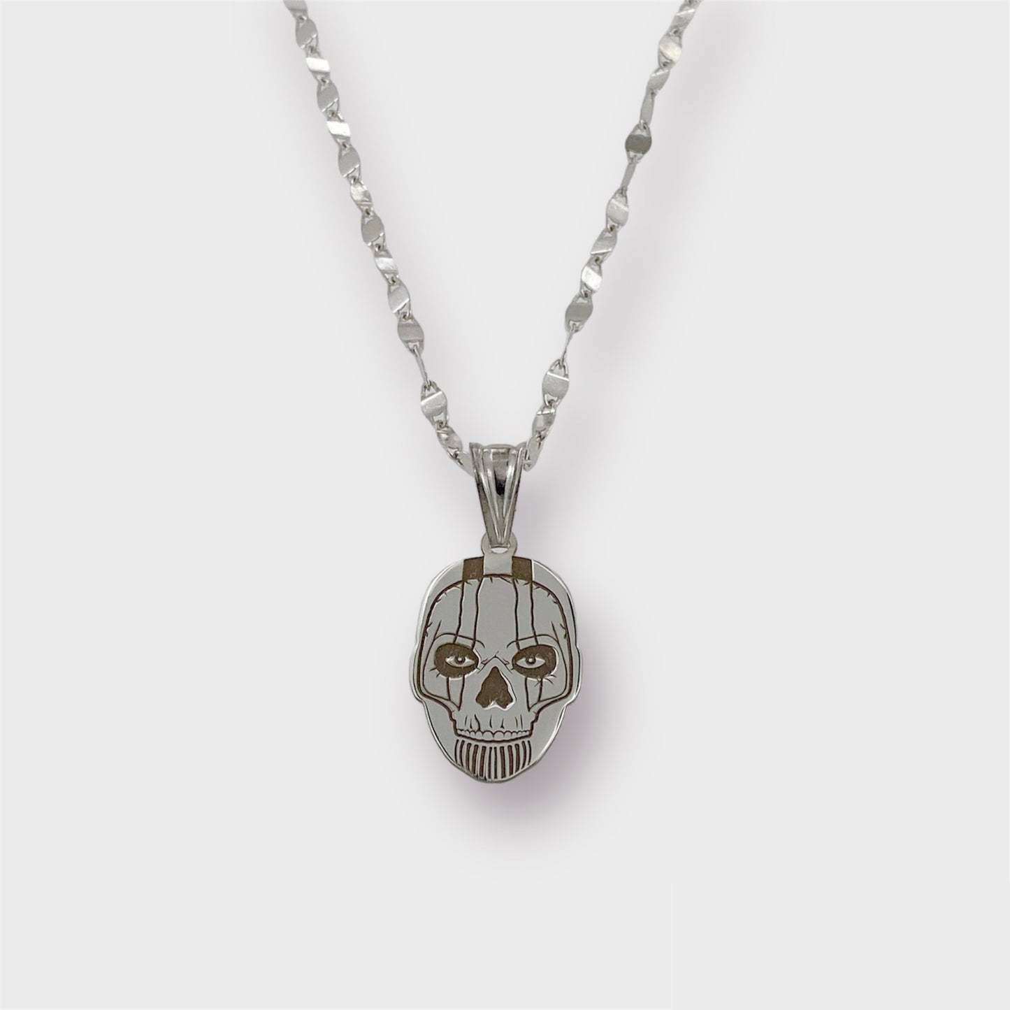 GHOST PENDENT