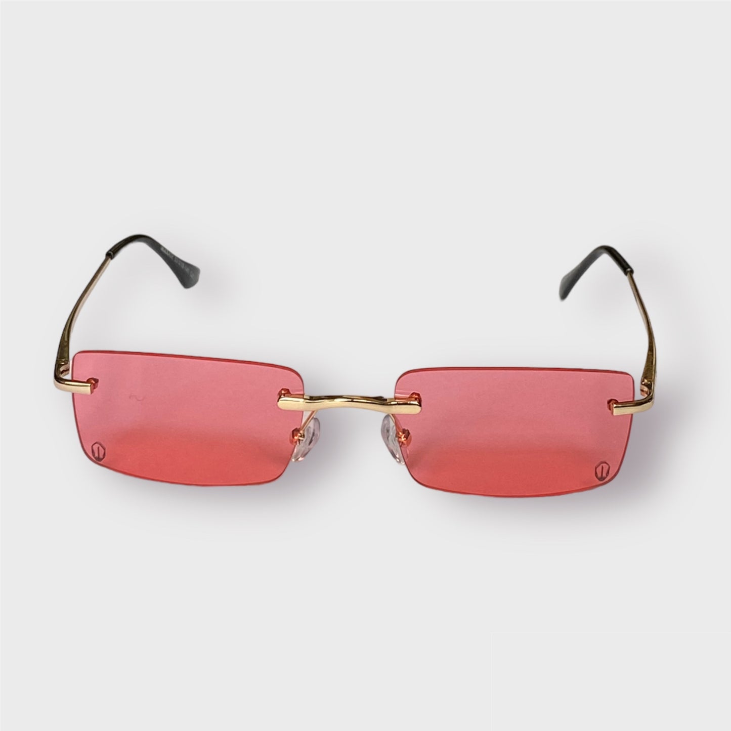 RED SUNGLASS