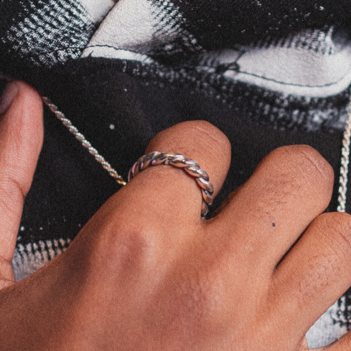VERTIGO RING