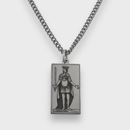 RE DI SPADE PENDENT