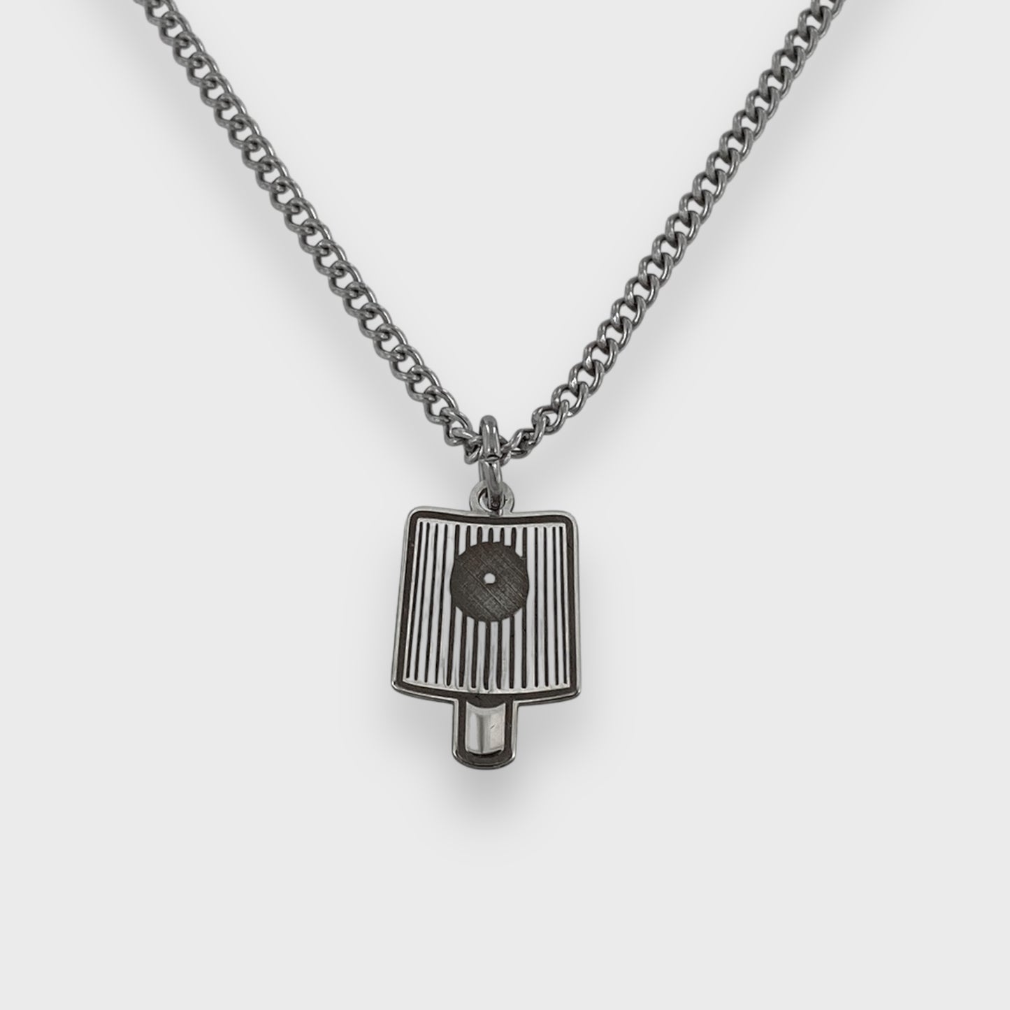 WRITER PENDENT