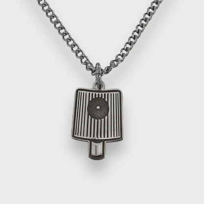 WRITER PENDENT