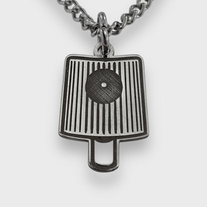 WRITER PENDENT