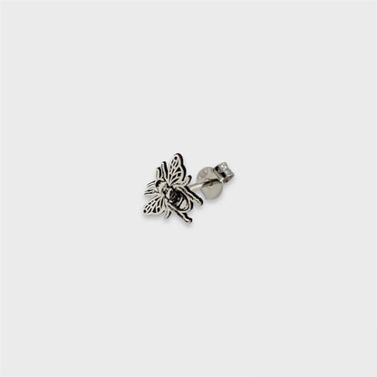 BEE EARING LOBO