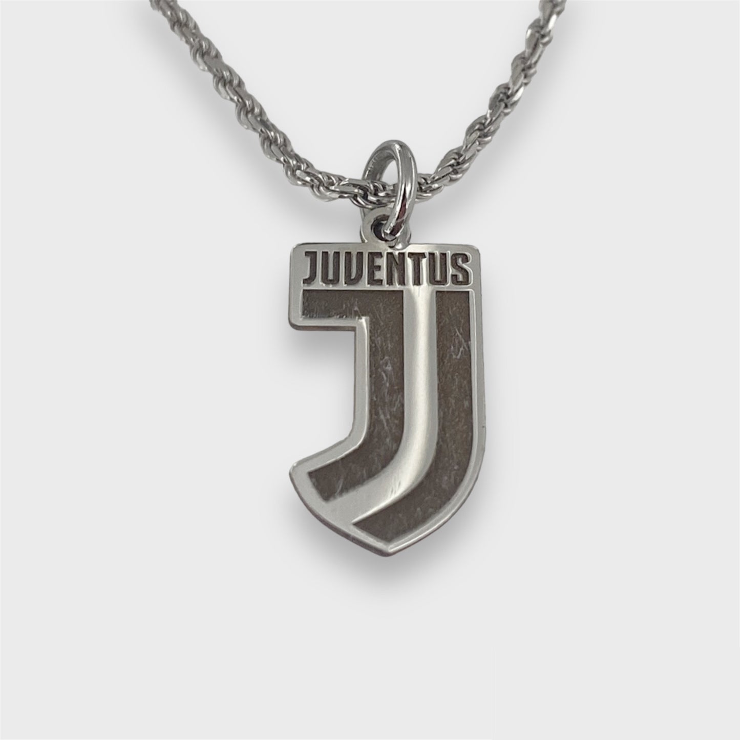 JUVENTUS PENDENT