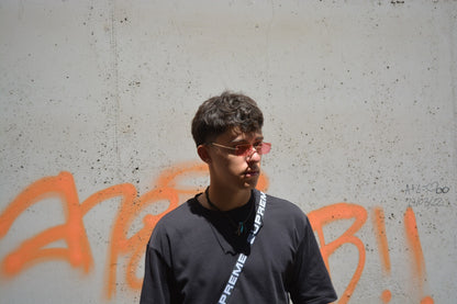 RED SUNGLASS