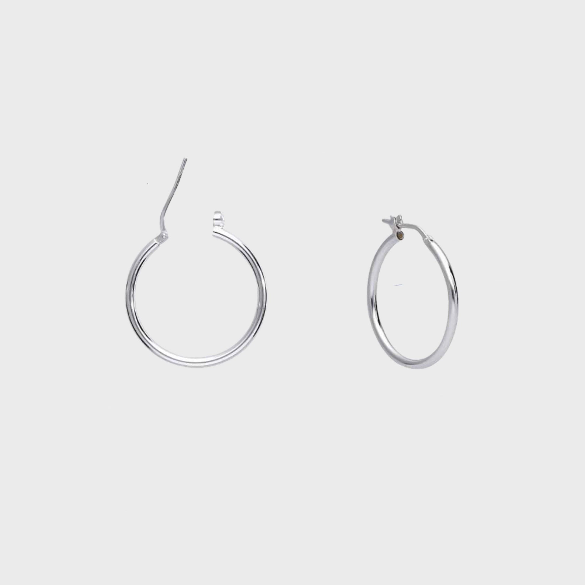 Orecchini cerchio argento rodiato liscio 20mm - snakeway.it