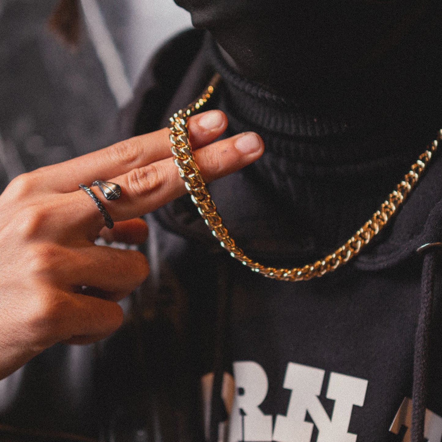 CUBAN CHAIN - GOLD 10mm