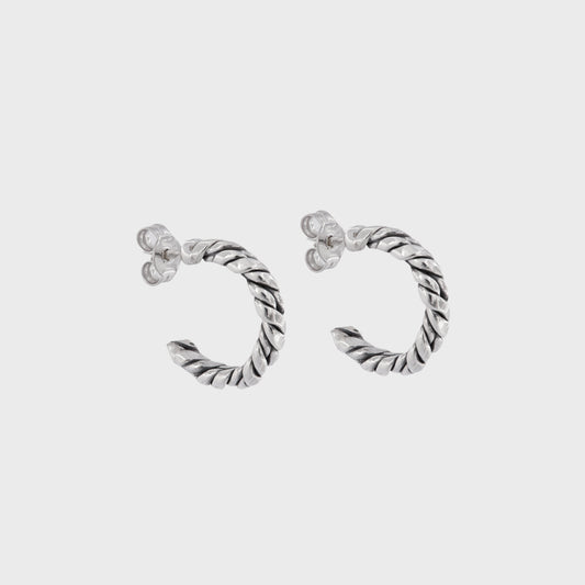 SQUAME EARING
